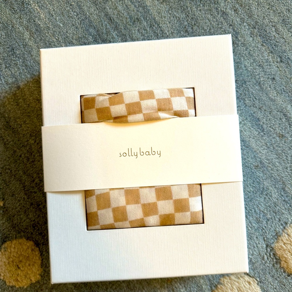 Solly Baby Cream Chequer Wrap